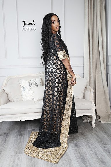 VOGUE BLACK ONLY